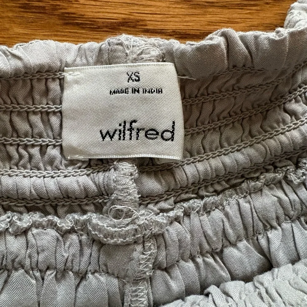 Aritzia Wilfred Nanterre Flowy Pants Grey XS